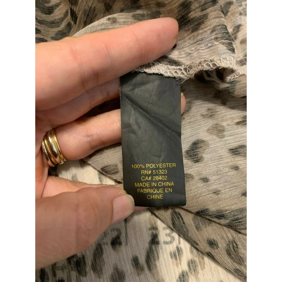 Cynthia Steffe animal print Sheer 3/4 Sleeves Tunic blouse Size Small - Image 4 of 4