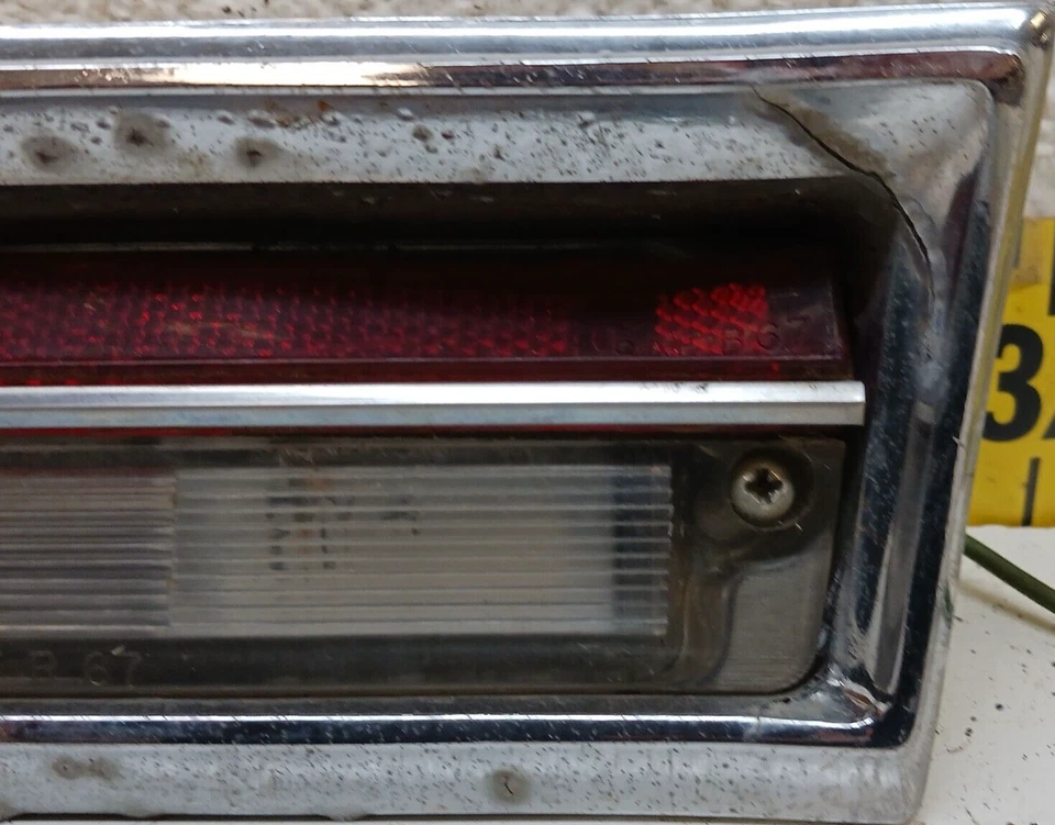 Б/у оригинальные задние фонари GM RH & LH 1967 CAD Eldorado 5958889LH 5958890RH (855) - Изображение 3 из 4