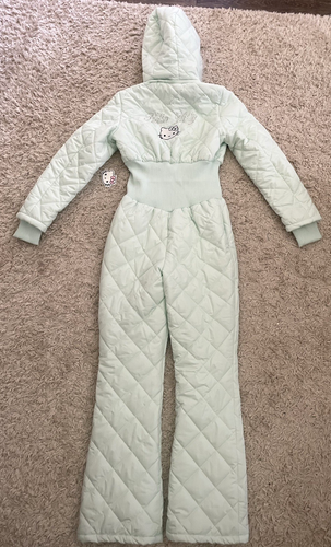 Neu mit Etikett Forever 21 Hello Kitty Schneeanzug AUSVERKAUFT! RAR! Kunstfell Strass Gr. M - Bild 13 von 15