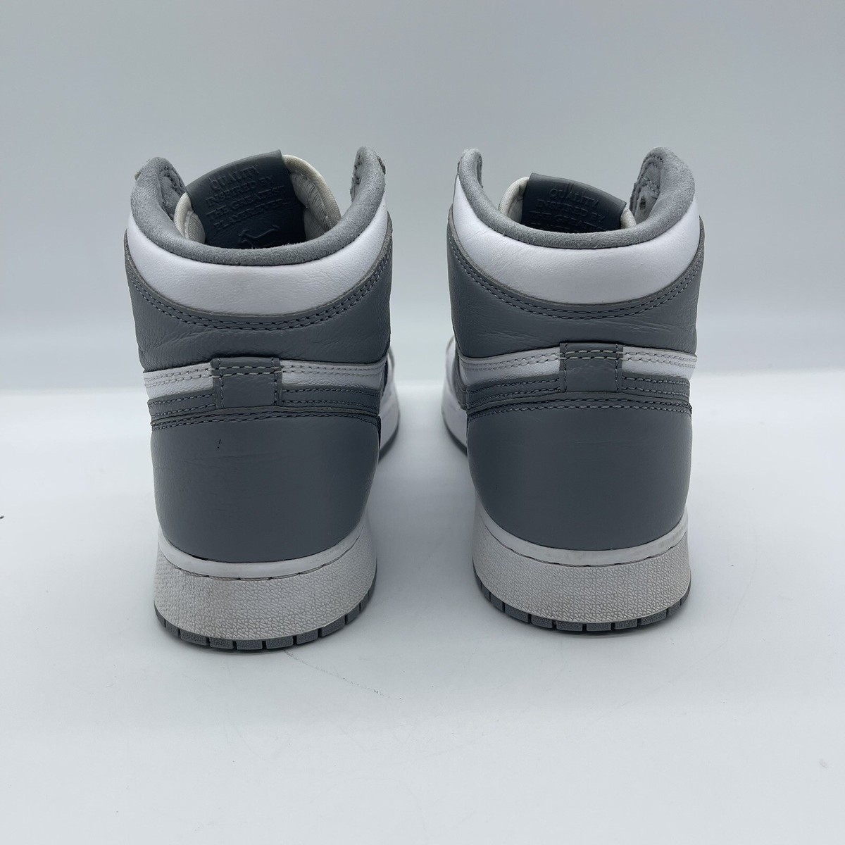 Nike Air Jordan 1 Retro High OG Stealth GS Size 6.5Y Shoes Nike Air Jordan 1 Retro High OG Stealth GS Size 6.5Y Shoes