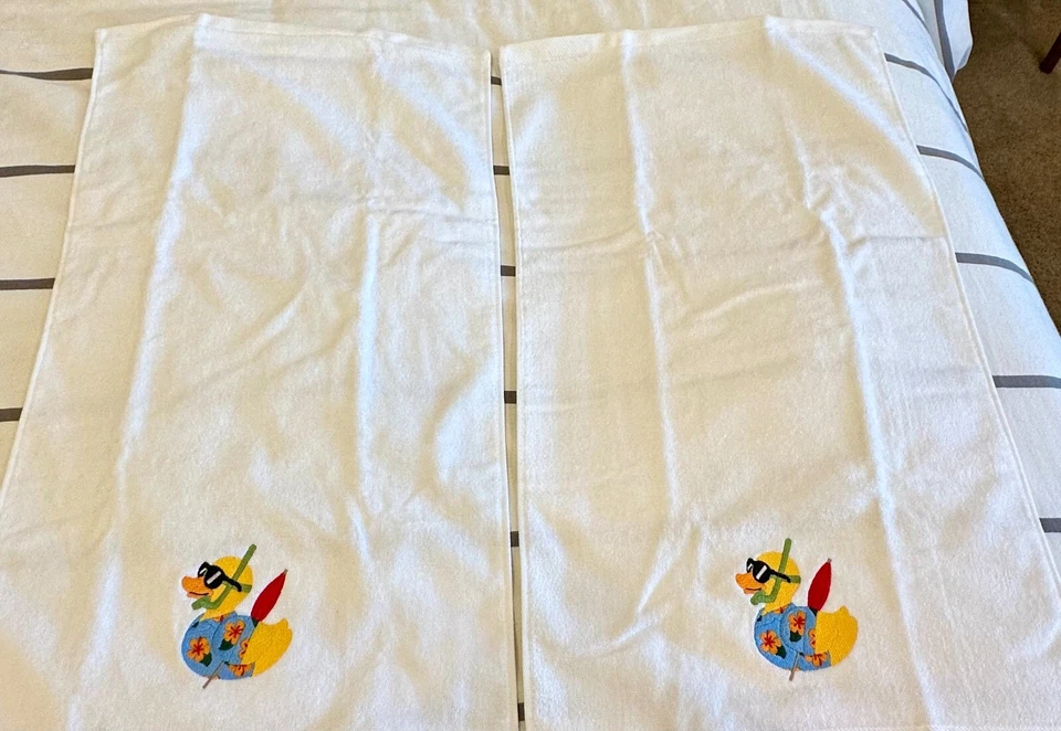 Juego de 2 Toallas de Mano Bordadas Yunque Hawaii Playa Snorkel GOMA DUCKIE Blanco Foto 2 de 4