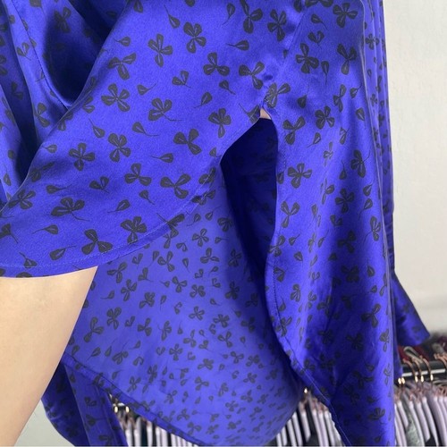 Equipment Femme Clover Print Button Up Shirt - Picture 6 of 8