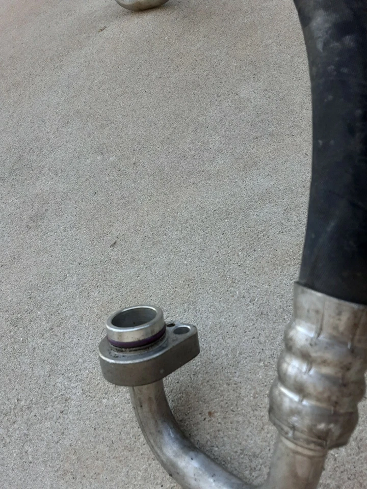 Manguera de refrigerante VOLKSWAGEN JETTA 2006-2010 línea de aire OEM 1KO820743* Foto 4 de 4