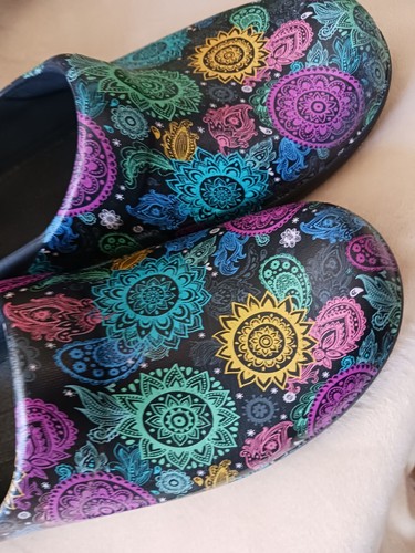Womens Crocs Neria Pro II Multicolor Medallion Work Comfort Clogs Shoes Size 10 - Picture 8 of 15
