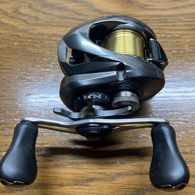 Shimano Aldebaran BFS XG Custom Avail Linkshänder Köderrolle Top Zustand