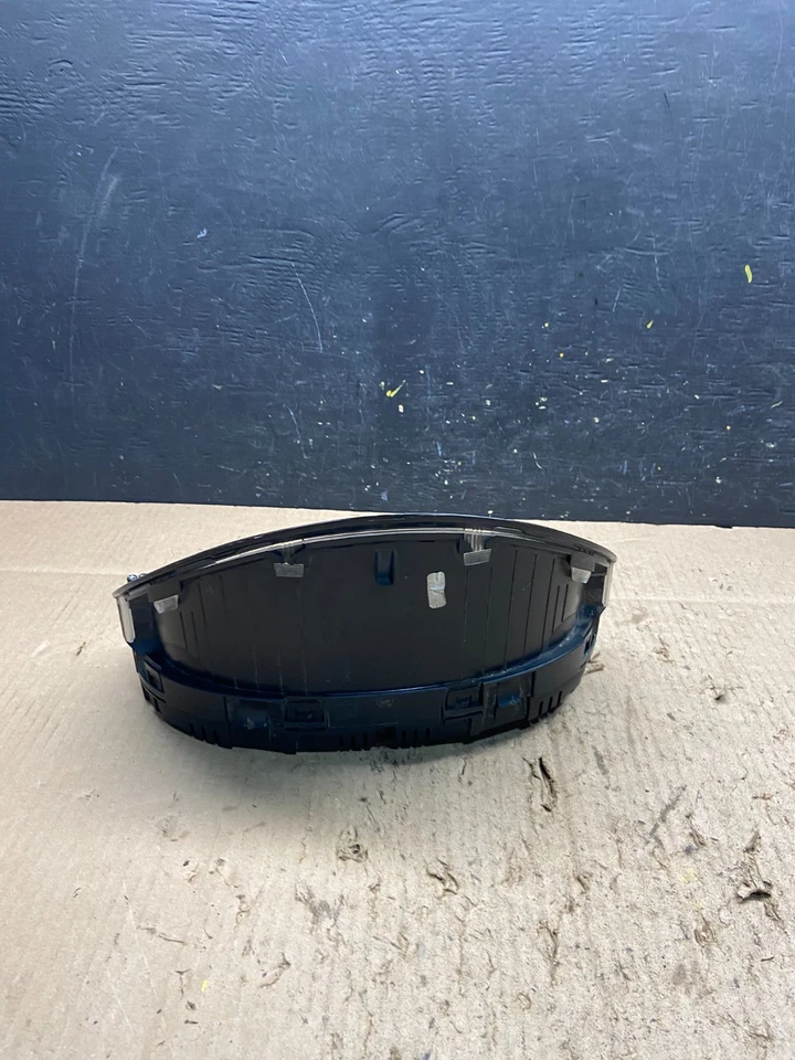 2003 to 2006 Sprinter 2500 3500 Instrument Speedometer Gauge Cluster Q2057 DG - Image 4 of 4