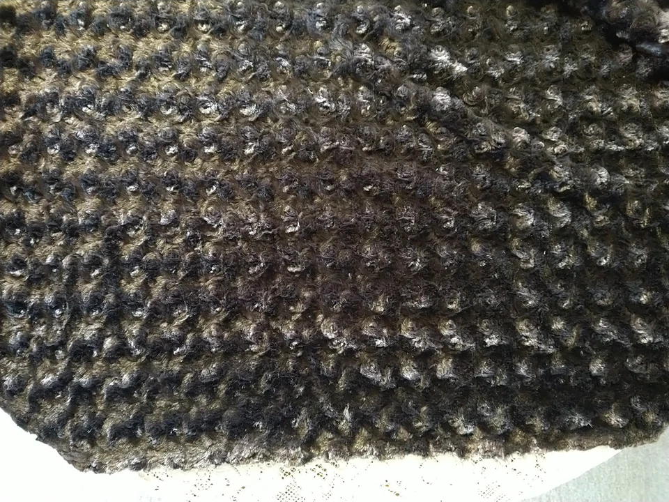 Tela remolino Rosebud marrón oscuro Minky felpa piel sintética 59" ancho x 40" largo Foto 2 de 2