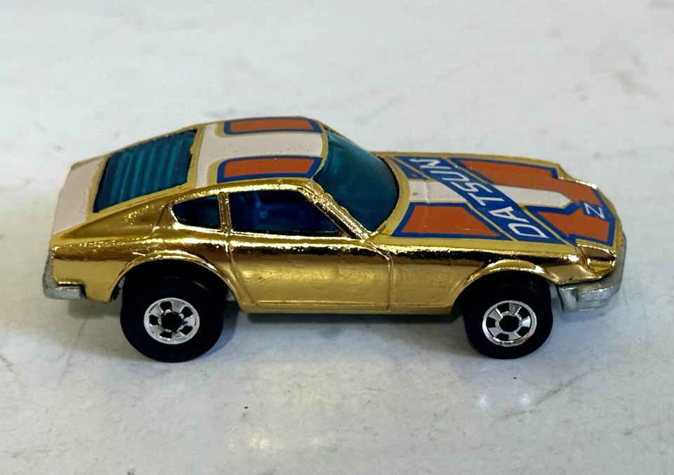 HOT WHEELS BLACKWALL DATSUN 240 Z WHIZ GOLDEN MACHINES SUPER CLEAN TOP TO BOTTOM - Image 4 of 4