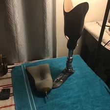 Ossur Carbon Fiber & Titanium Rt Below The Knee Prosthetic Vari-Flex 28/30 cat6