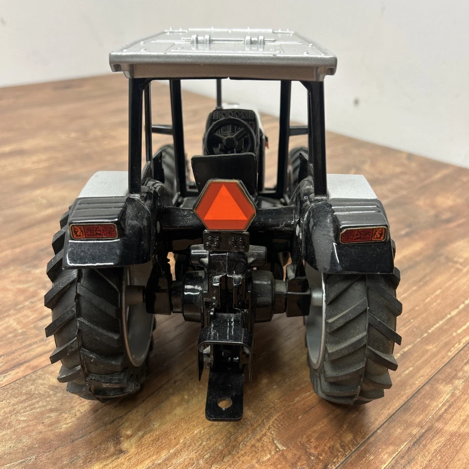 Modelos a escala muy raros 1/16 AGCO blanco 6150 tractor granja diecast PESADO 5 libras Foto 4 de 4