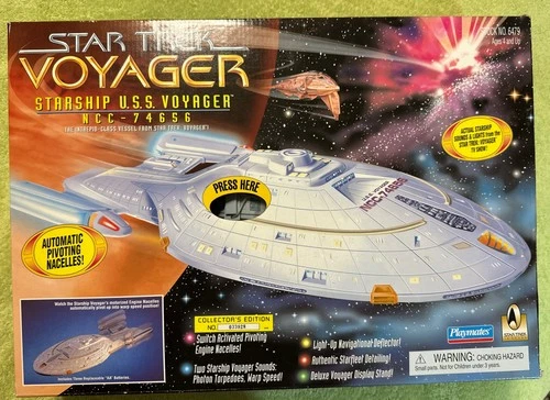Vtg Star Trek Starship U.S.S. Voyager NCC-74656 Playmates 1995 6479