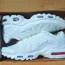 Nike Air Max Plus TN Herren Sneaker Weiß EU 43 Low Top Schnürung