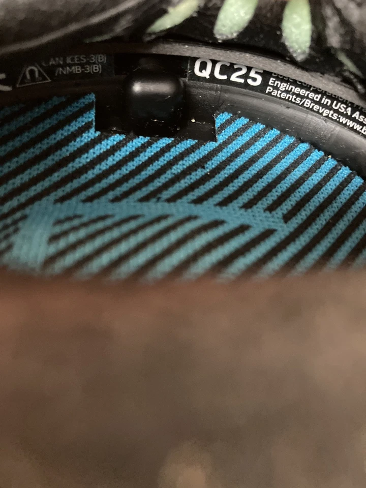 Bose QuietComfort 25 QC25 Wired Noise Cancelling Headphones Needs Foam - Image 3 of 4