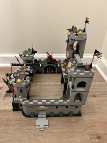 LEGO Castle 7094 King&rsquo;s Castle Siege &ndash;100% Complete w/ Minifigures &ndash; Fantasy Era