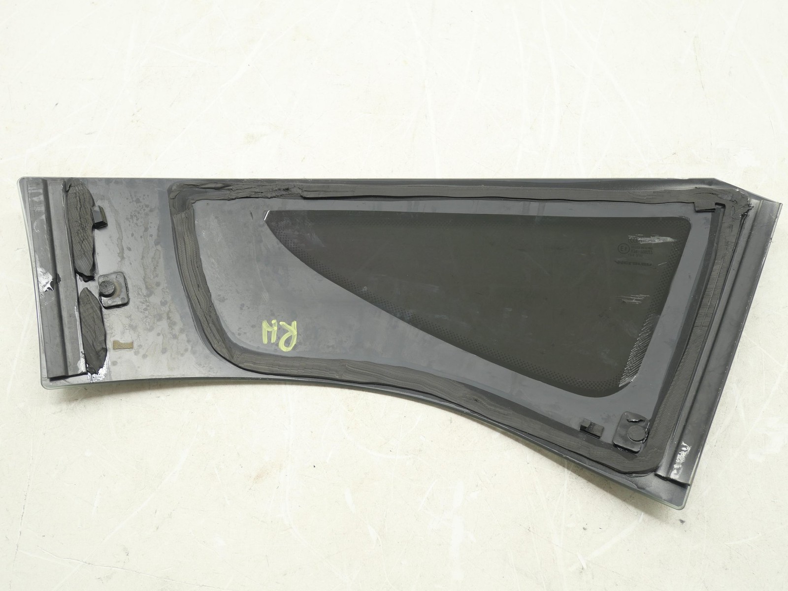 Used Rear Passenger Right Quarter Glass Window RH 2016-2021 McLaren 570S OEM