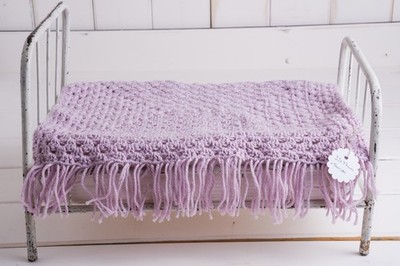 Deckchen Flieder 35 x 47 cm plus Fransen Foto-Shooting wie neu Handarbeit
