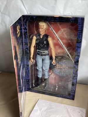 Sideshow Collectibles Buffy the Vampire Slayer 12