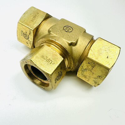 Tracpipe Fgp-TF1000-T750 T size: 1 x 1 x3/4'' Reducing Tee