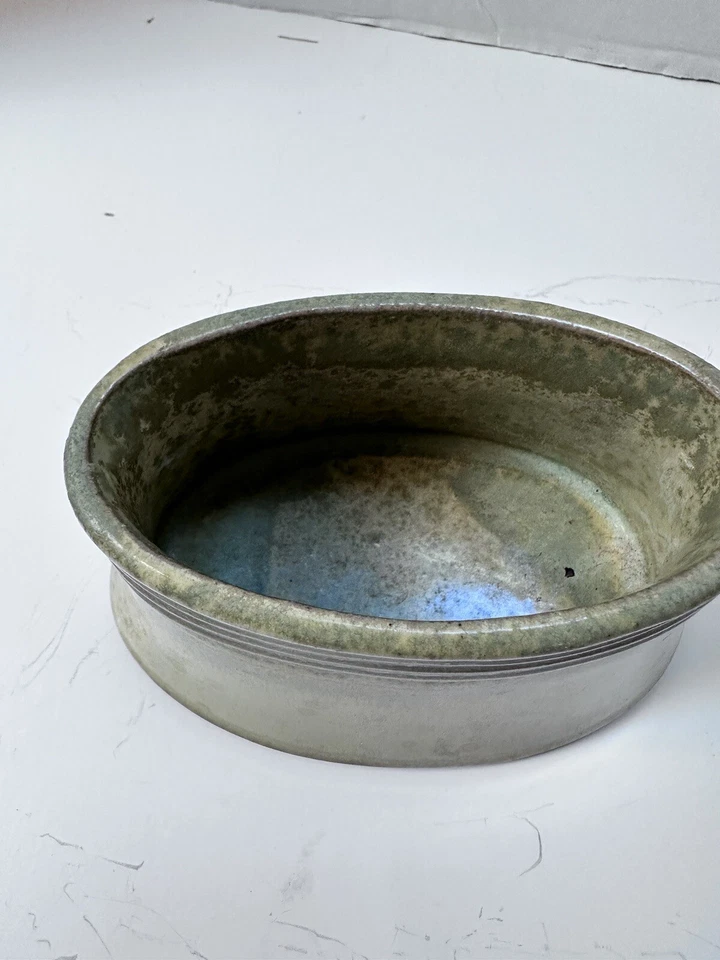 "Florero Pier One Imports esmalte por goteo forma ovalada cerámica verde crema 6"" por 3""" Foto 4 de 4