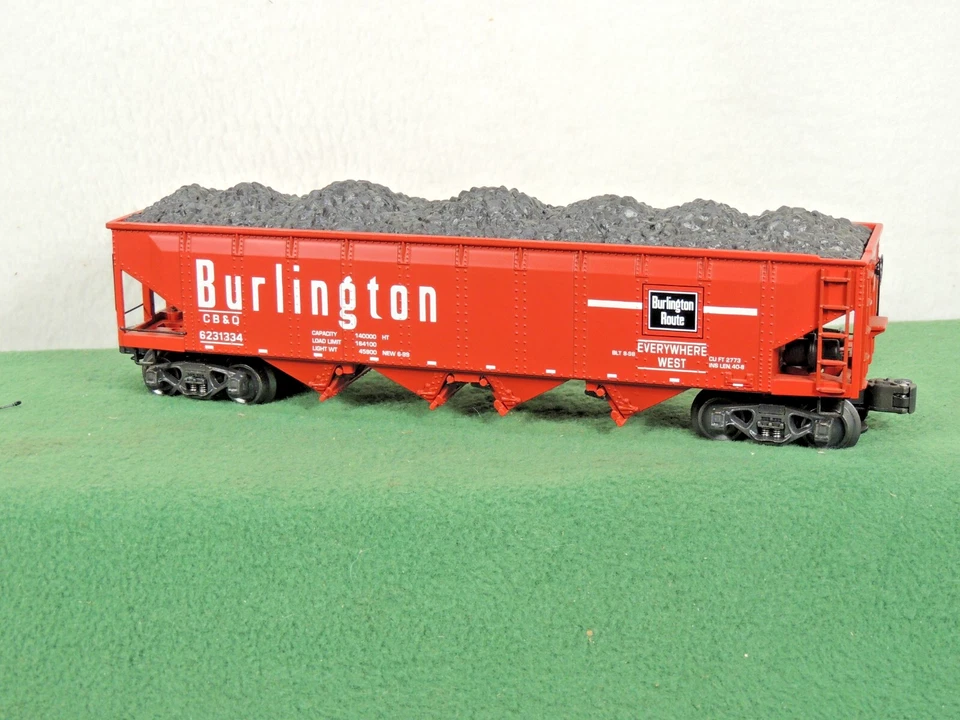 K-LINE BURLINGTON RED  4-BAY HOPPER w/ COAL LOAD O SCALE 3-RAIL #K623-1334 NIB - Image 4 of 4