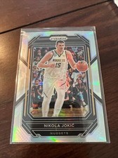 NIKOLA JOKIC 2022-23 PANINI PRIZM #39 (SILVER PRIZM) DENVER NUGGETS