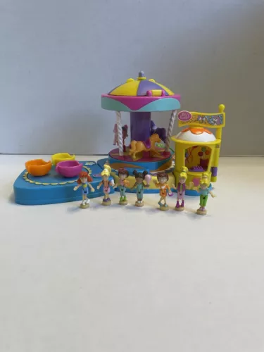 2002 Polly Pocket Amusement Park Carousel Ride with 7 Figures & Other Extra Pc