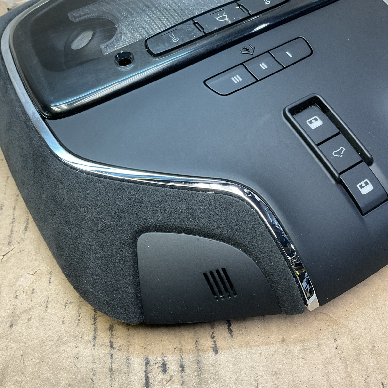 06700247150 OEM MASERATI Black Roof Console Light Switch 14-19 Ghibli Quattropo