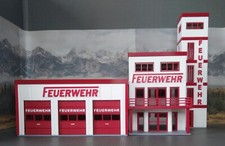 Feuerwache, Feuerwehr, Gerätehaus, Fahrzeughalle, Spur H0, 1:87, Modelleisenbahn