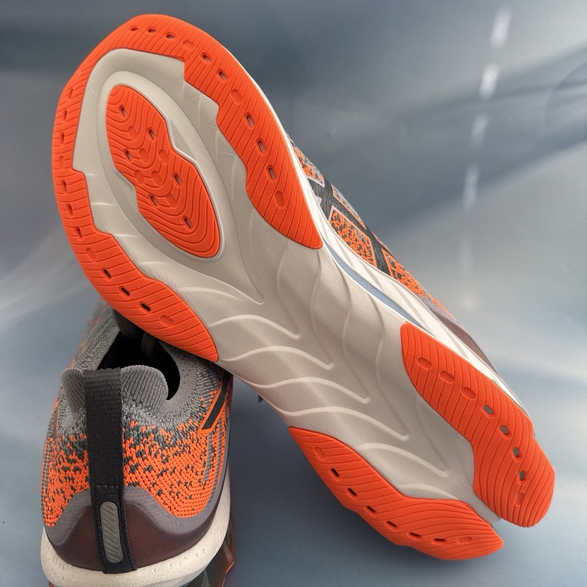ASICS GEL-KINSEI BLAST Sneakers Sheet Rock / Shocking Orange Men\'s Size 13 Amazon.com: ASICS Gel-Kinsei Blast - Tenis de correr para  main image 4