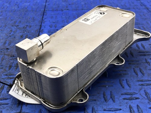 2019-2023 BMW M850I 4.4L ENGINE OIL COOLER HEAT EXCHANGER 11427648914 OEM 2022 - Picture 6 of 13