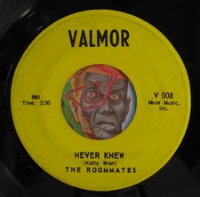 HEAR Roomates 45 Never Knew / Glory Of Love VALMOR doo wop R&B yellow label