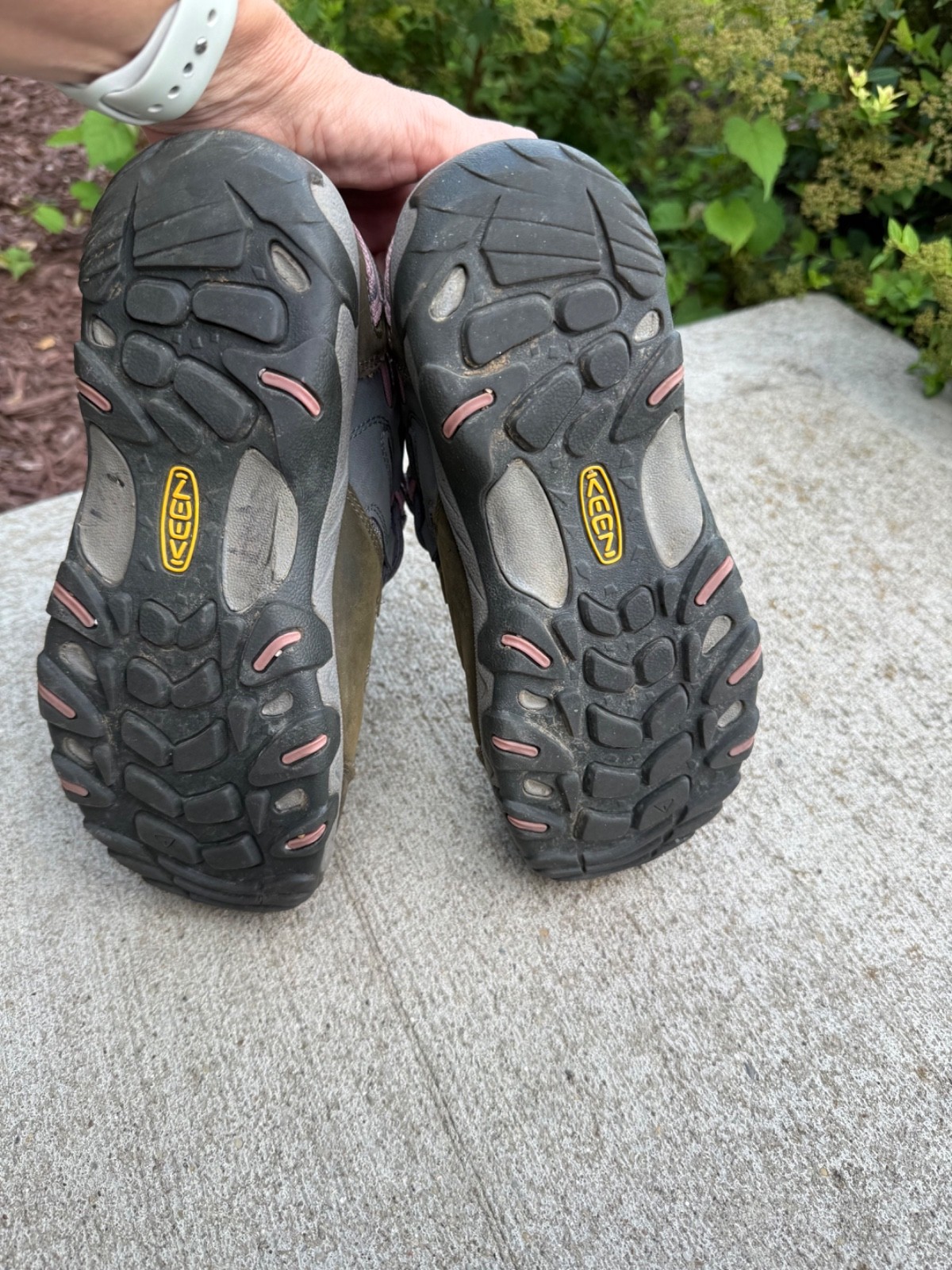 NUOVO! Scarpe Keen donna Steen ventilate verde oliva rosa trail escursionismo taglia 10 5