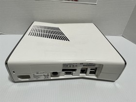 Xbox 360 S Slim 1439 White 500GB Bundle New Laser controller Fully Refurbished 