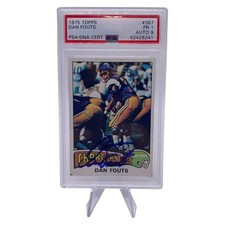 1975 Topps #367 Dan Fouts Signed Rookie Card HOF Chargers PSA 1 Auto 9. rookie card picture