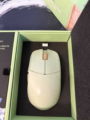 Matcha Green LAMZU Atlantis Superlight Wireless Mouse V2 PRO Scroll wheel Issue