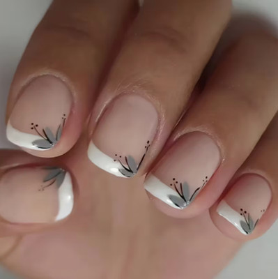 24 Pieces Press-On Nails   SHORT Square Glossy -Nude w/Leaves in Top Corner