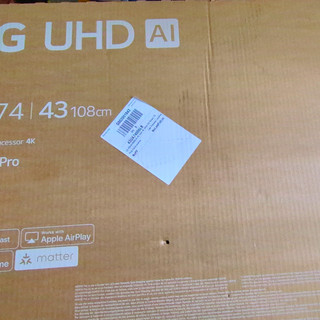 LG 43in UHD 4K AI TV 43UA74006LB Smart TV with Apple AirPlay Matter