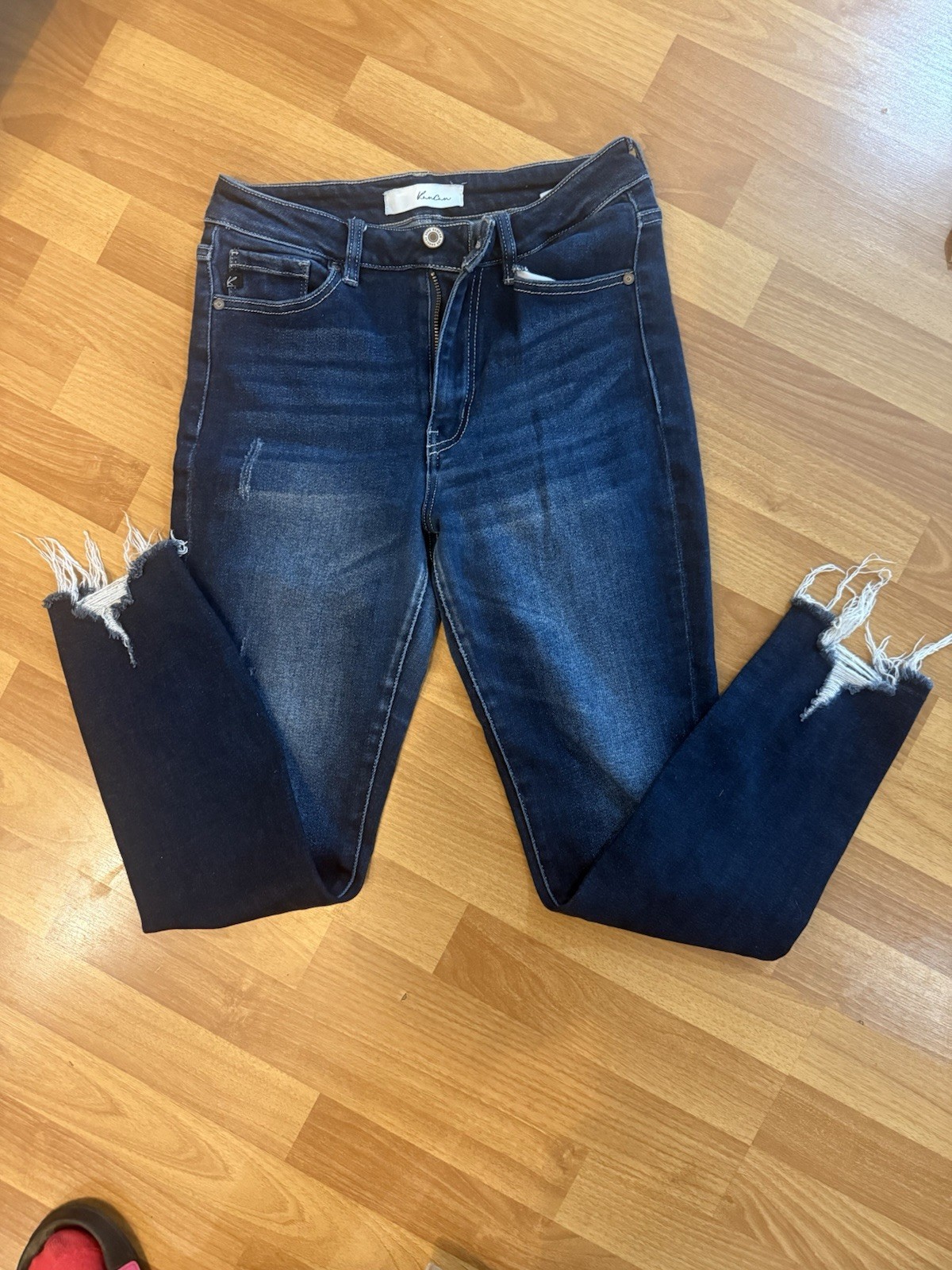 KanCan Women's Distressed Skinny Jeans With Raw Hem Size 9/28