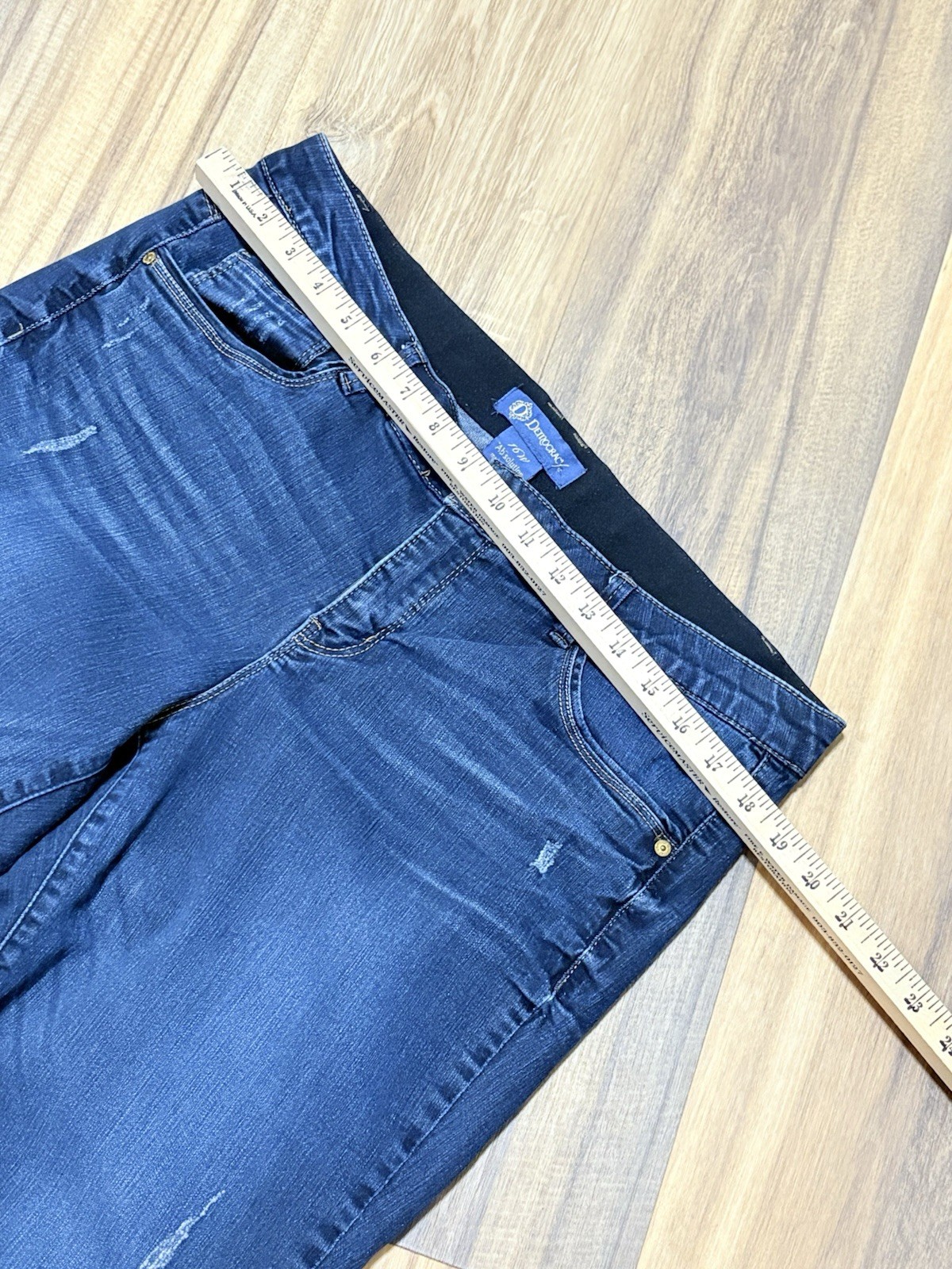 Democracy AB Solution Distressed Capri Women’s Si… - image 3