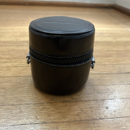 Minolta MC W.Rokkor SG 28mm f/3.5 Wide Angle Lens - Picture 2 of 13