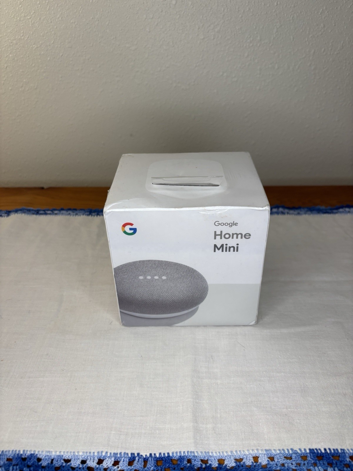 Google Home Mini Smart Speaker (1st Gen) - Chalk - Brand New