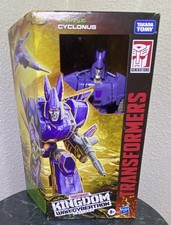 New Transformers Kingdom War for Cybertron Cyclonus