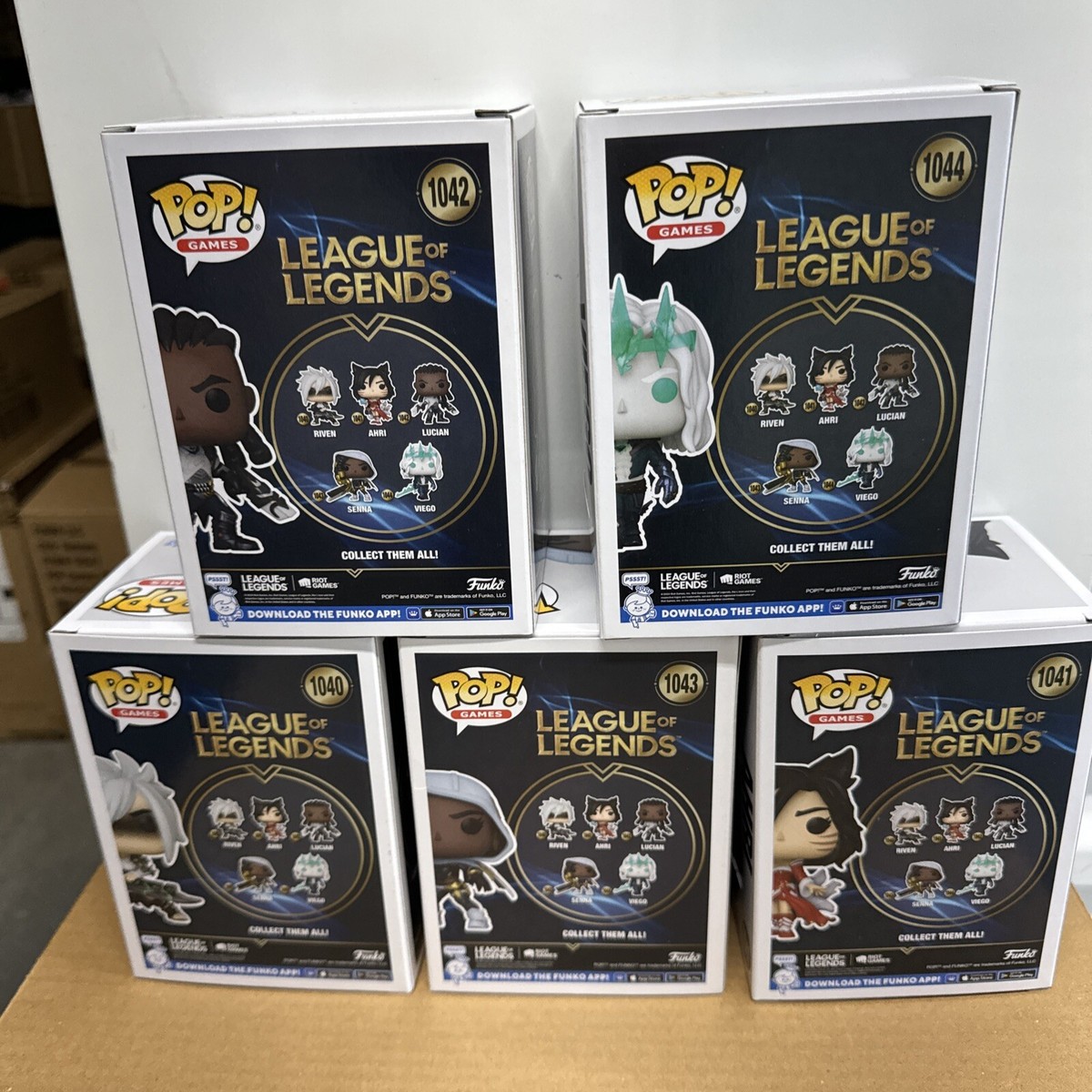 POP MART LEAGUE OF LEGENDS 2種類新品未開封セット League of Legends K/DA ALL OUT シリーズ【アソートボックス