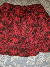 Peek Girls Sz. 10 Red Design Elastic Waist Skirt. Delicate, Feminine, Pretty