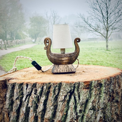 Drakkar Viking Boat Lamp with Linen Sail – Handmade Wooden Table Lamp - Picture 4 of 15