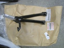 Halter fußraste links Original Suzuki  GSXR600 GSXR750   43700-37H00-YAP