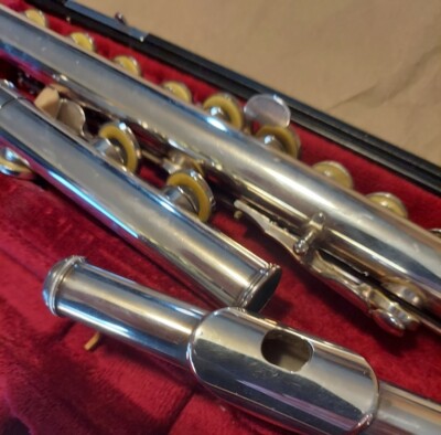 Yamaha YFL-211S Flute, Japan, Very Good Condition | eBay Yamaha YFL-211S Flute, Japan, Very Good Condition | eBay