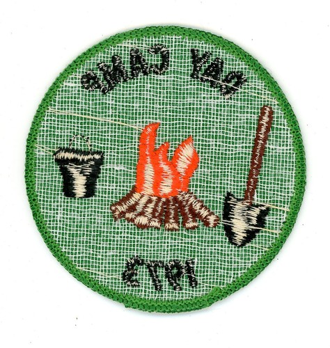 1973 Camp Patch Day Boy Scout Scouts Green Shovel Pail Fire - Picture 2 of 3
