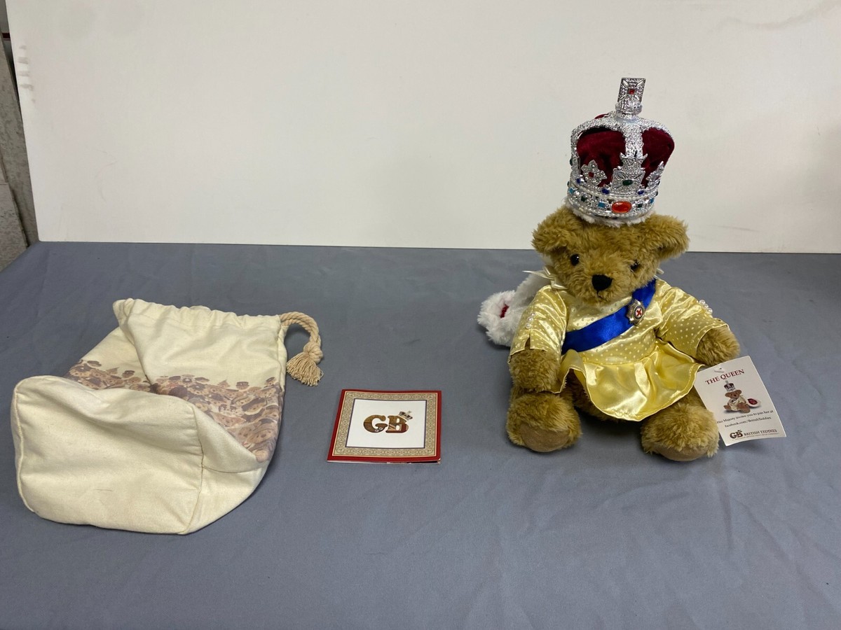 The Great British Teddy Bear Company THE QUEEN - NEW WITH TAGS The Great British Teddy Bear Company THE QUEEN - NEW WITH TAGS