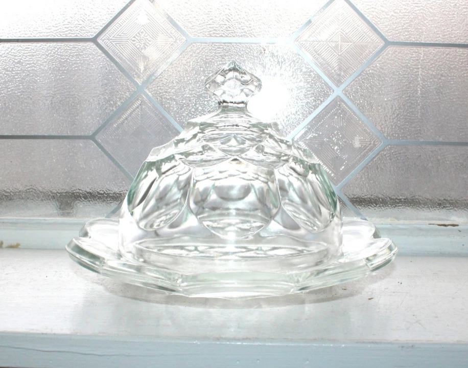 Vintage LE Smith Dominion Honeycomb Round Butter Dish Elegant Pressed Glass